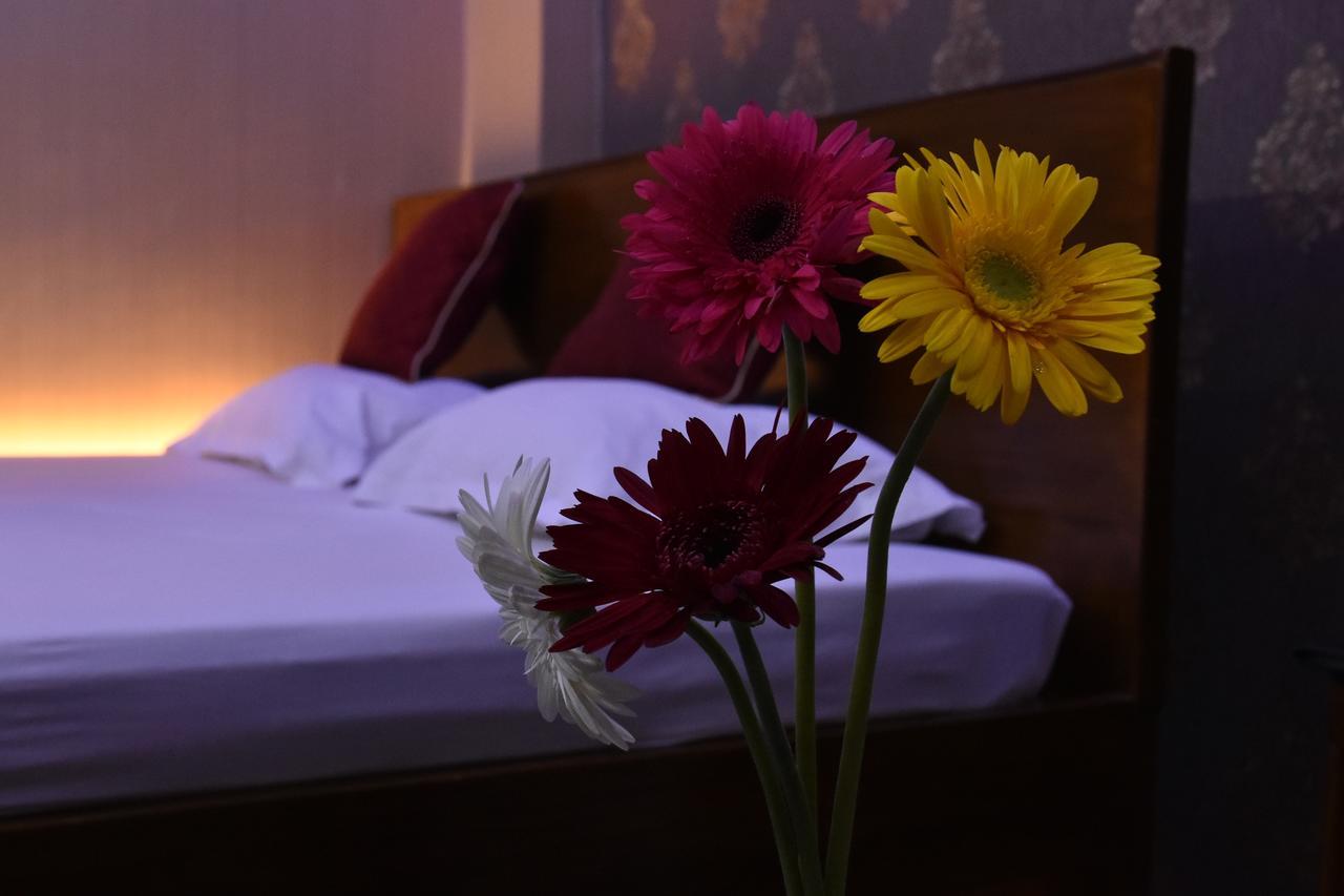 Hotel Gateway Continental Kalkutta Kültér fotó